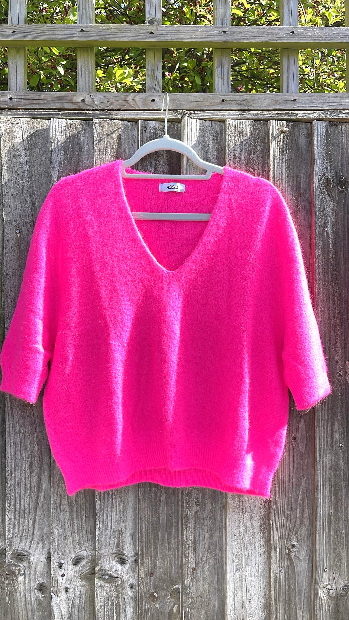 Sassy Knit - neon pink