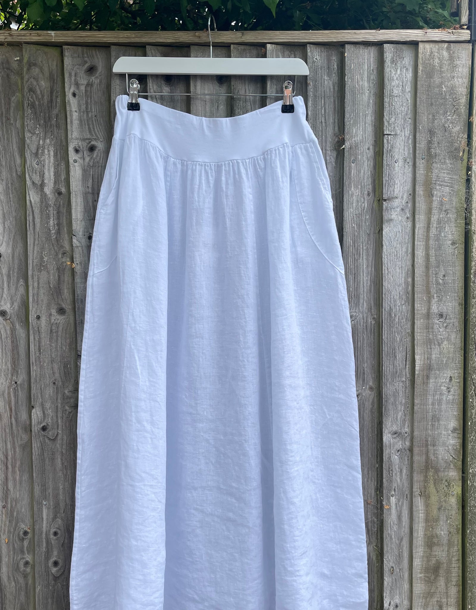 Linen Maxi Skirt - white