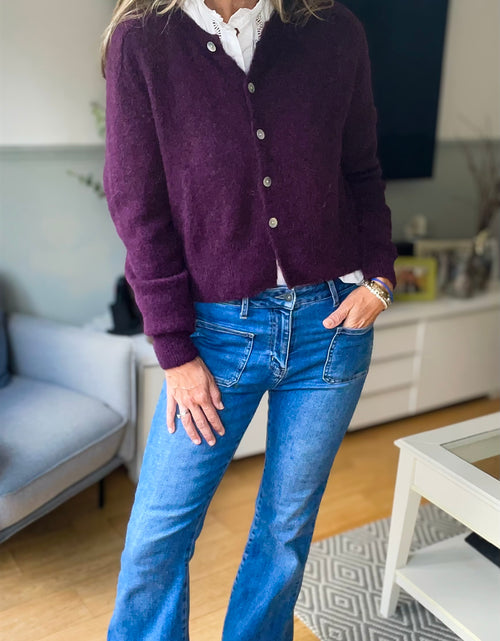 Load image into Gallery viewer, Cropped Cardi - berry
