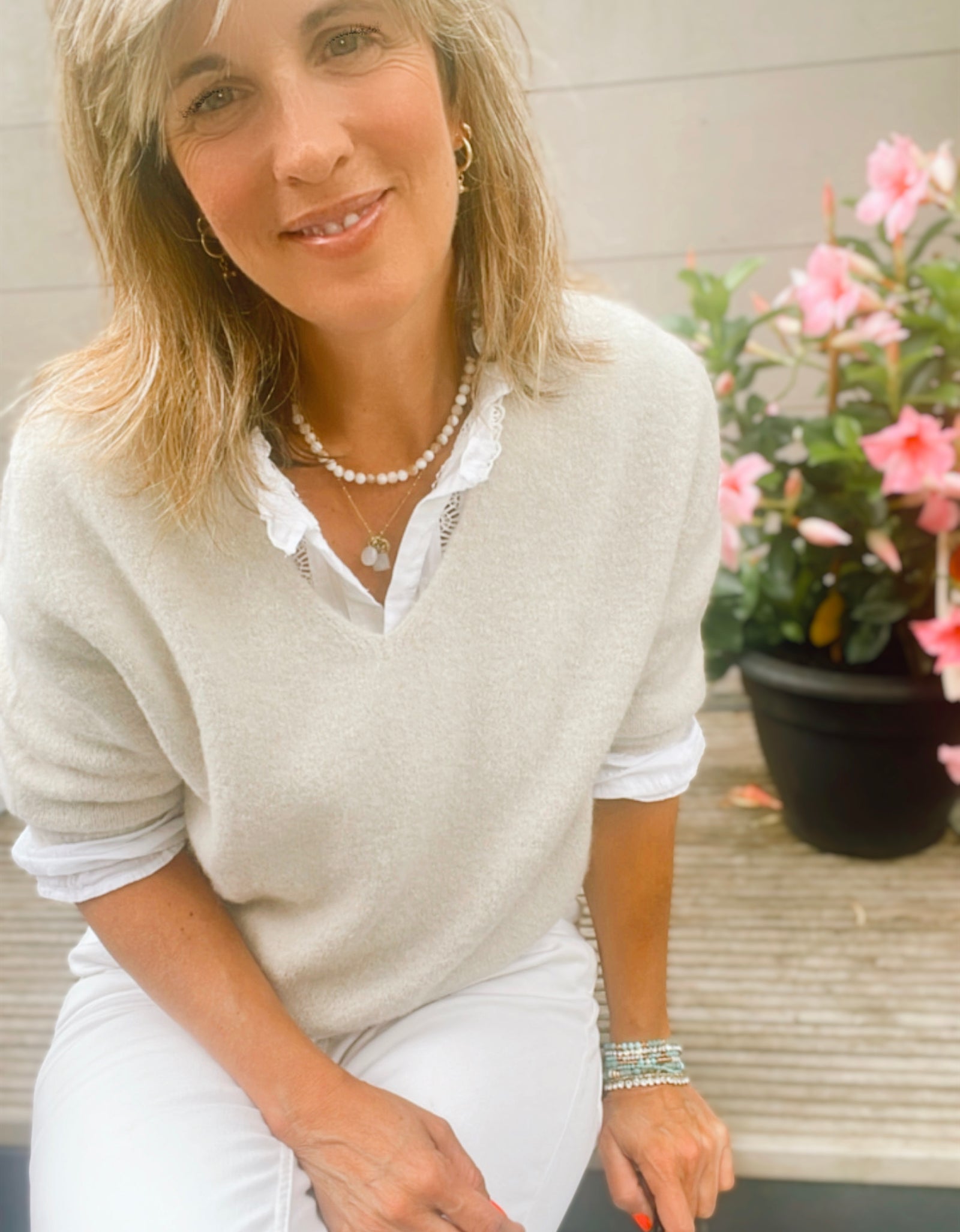 Oatmeal V Neck Cropped Sleeve Jumper
