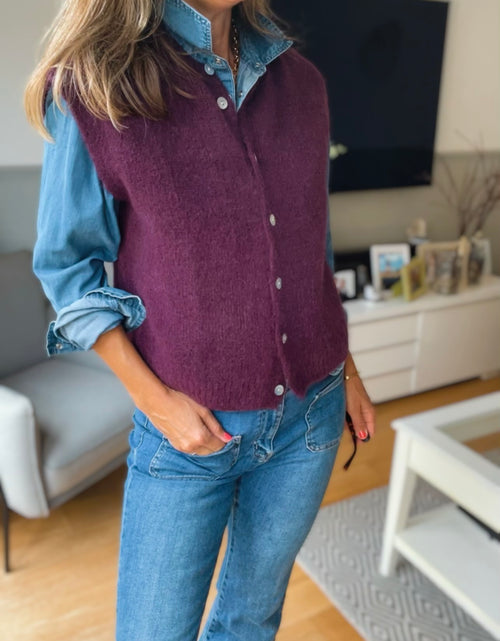 Load image into Gallery viewer, Buttoned Tank top - berry
