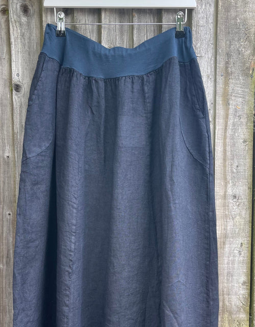 Load image into Gallery viewer, Linen Maxi Skirt - navy
