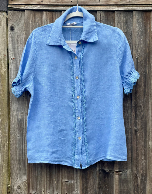 Load image into Gallery viewer, Cornflower Blue Linen Cropped Sleeve Shirt
