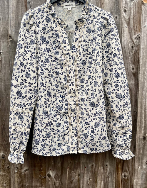 Load image into Gallery viewer, Daisy Shirt
