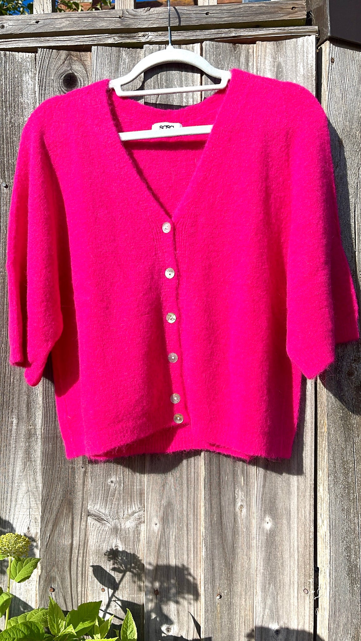 V Neck Cardi - fuchsia