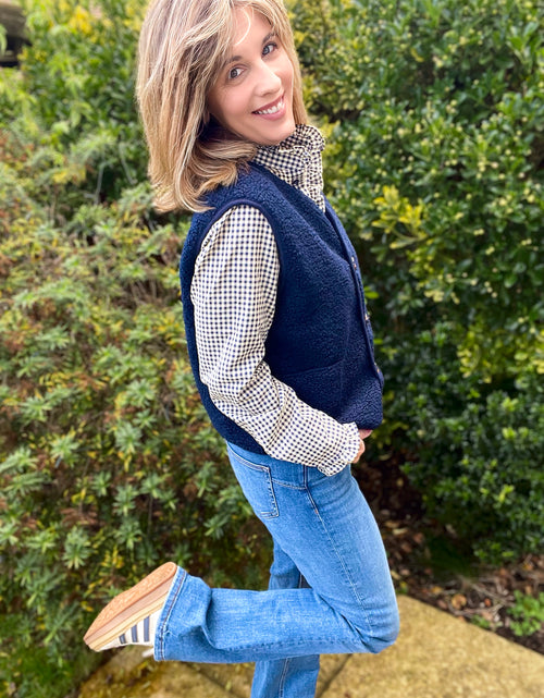 Load image into Gallery viewer, Navy Teddy Gilet
