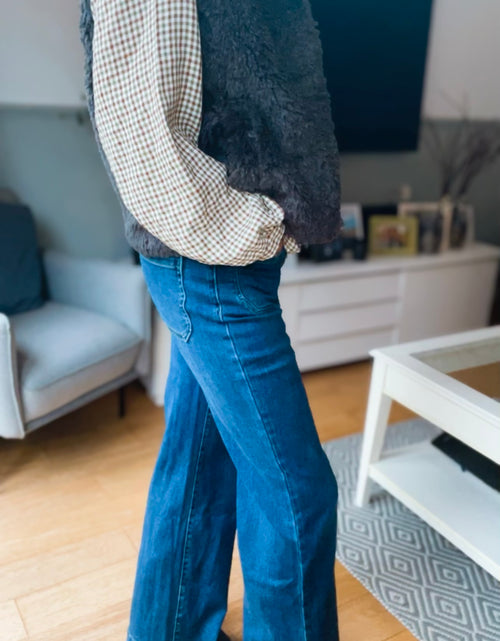 Load image into Gallery viewer, Toxic Jean - bootleg
