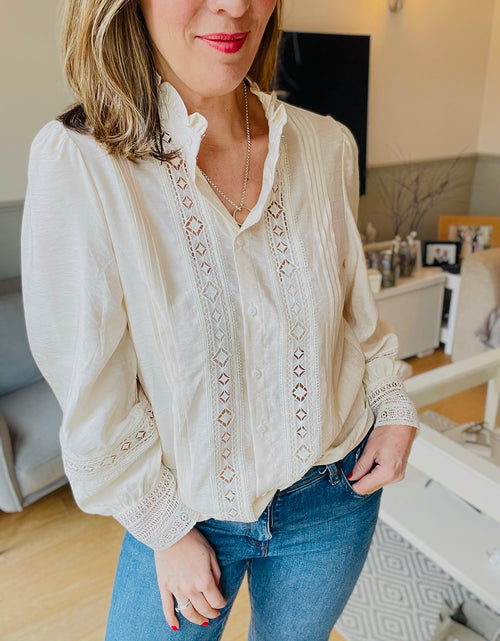 Load image into Gallery viewer, Esmé Blouse - Ivory
