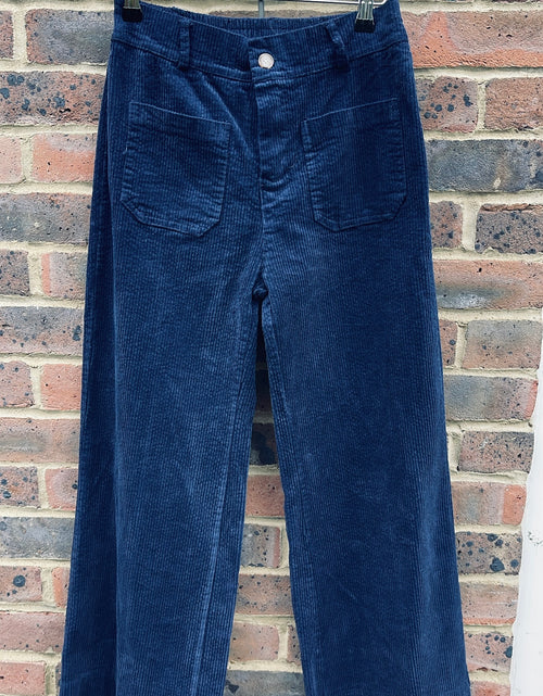 Load image into Gallery viewer, Navy Front Pocket Cords
