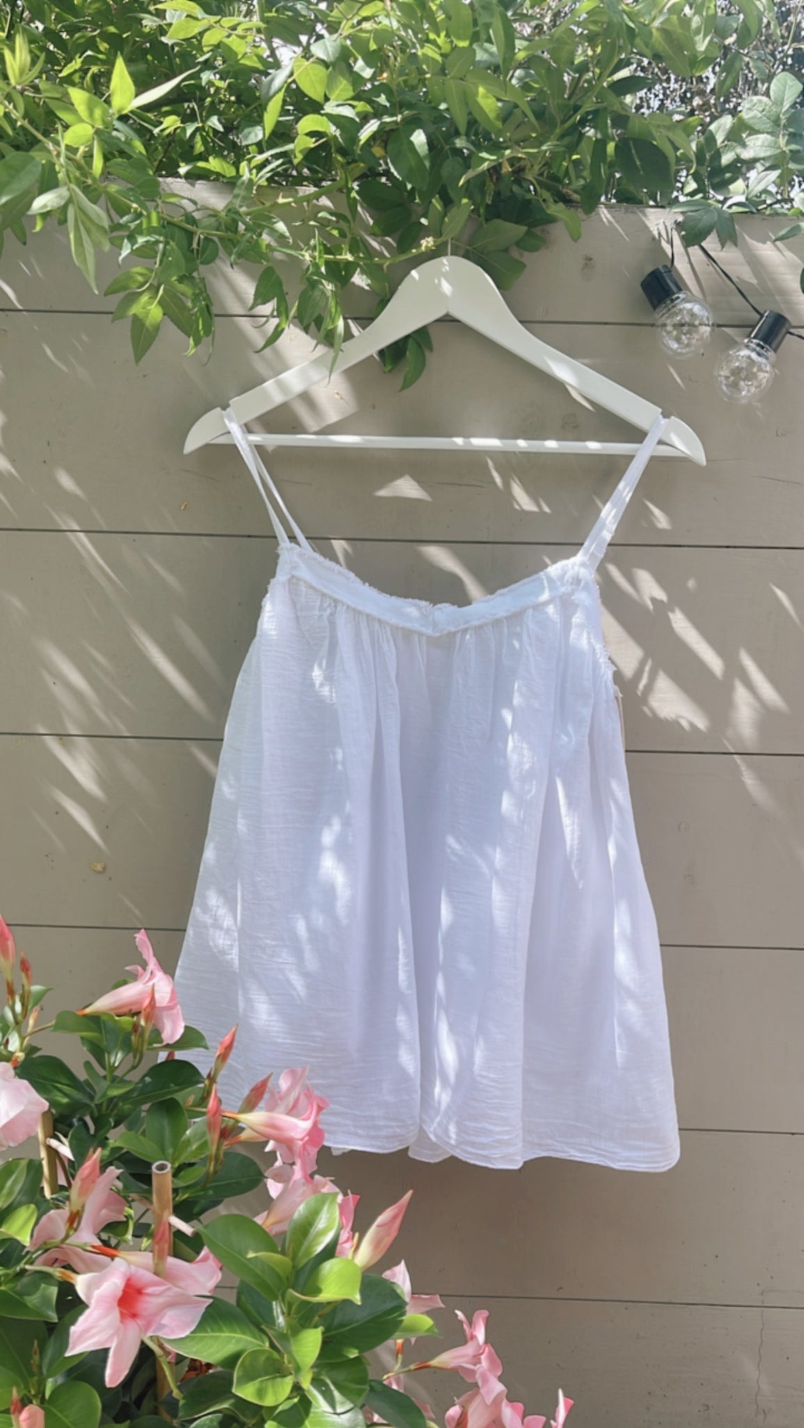 Olive Top - white