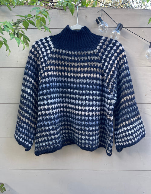 Load image into Gallery viewer, Bella Jumper - navy
