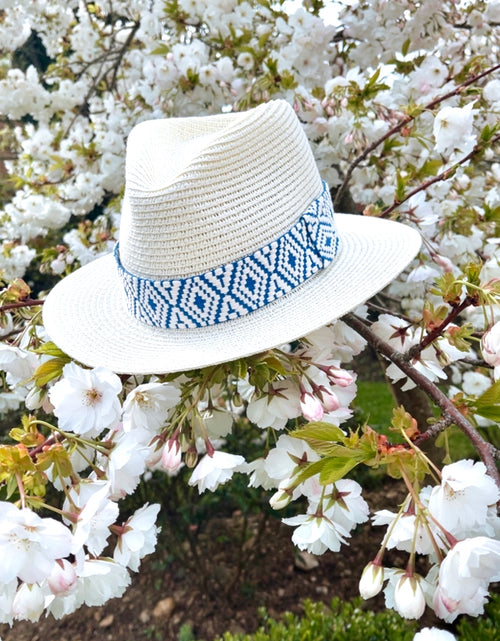 Load image into Gallery viewer, Summer straw Fedora With Blue Aztec Band
