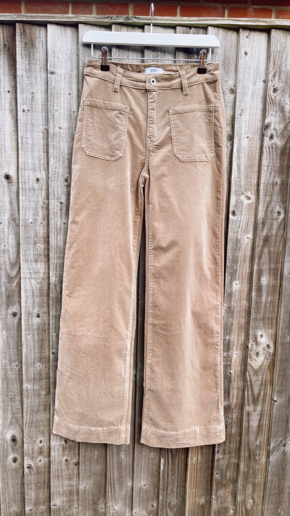 Camel front pocket cords