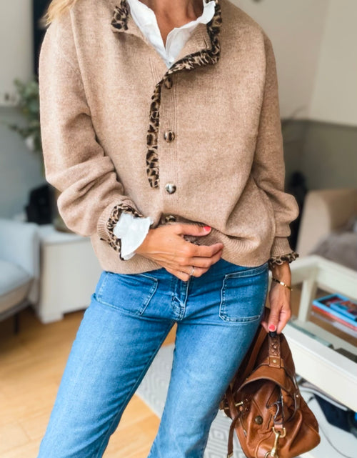 Load image into Gallery viewer, Leopard detail cardi - fawn
