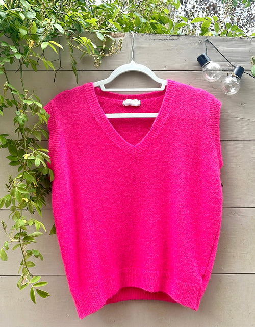 Load image into Gallery viewer, Fuchsia V-Neck Tank-Top

