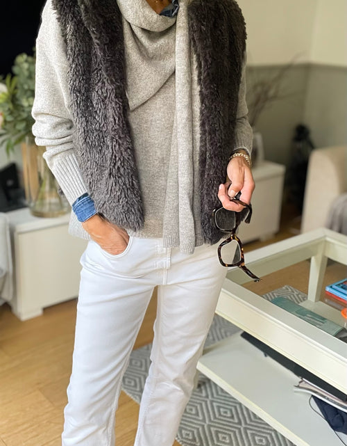 Load image into Gallery viewer, The Wrap Jumper - taupe
