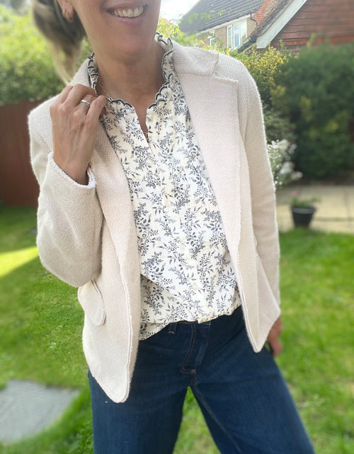 Load image into Gallery viewer, Oatmeal Soft Blazer
