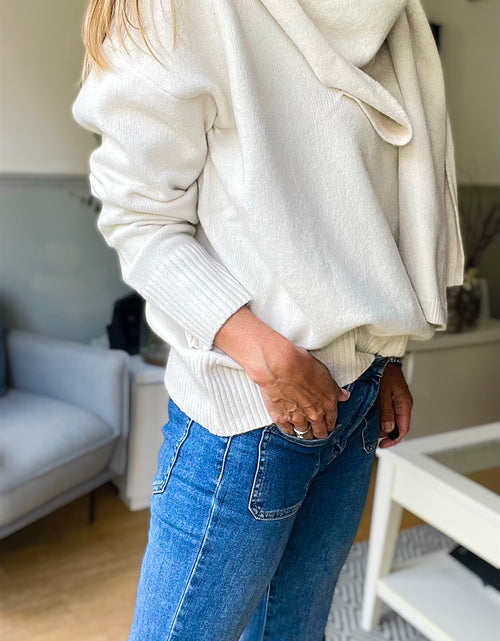 Load image into Gallery viewer, The Wrap Jumper - ecru
