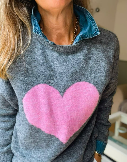 Load image into Gallery viewer, Love Jumper - grey/pink
