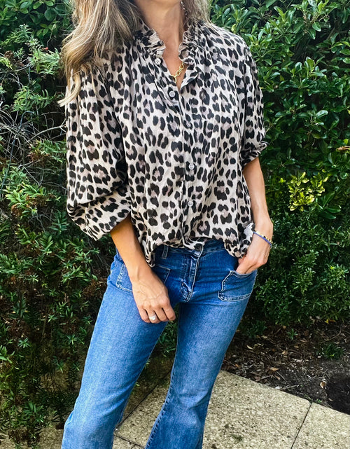 Load image into Gallery viewer, Polly Blouse - leopard print
