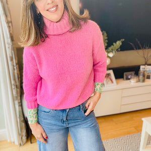 Daisy Roll-Neck - pink