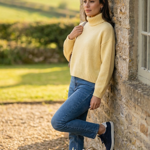 Daisy Roll-neck -yellow