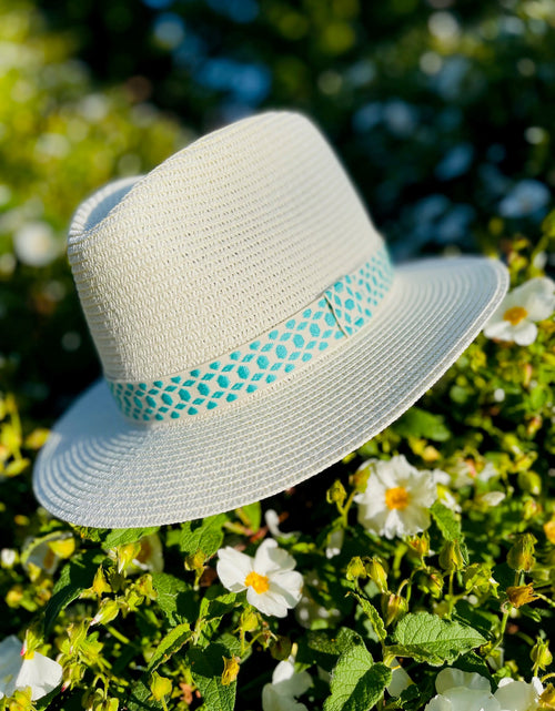 Load image into Gallery viewer, Summer Straw Fedora With Mint Pattern Band
